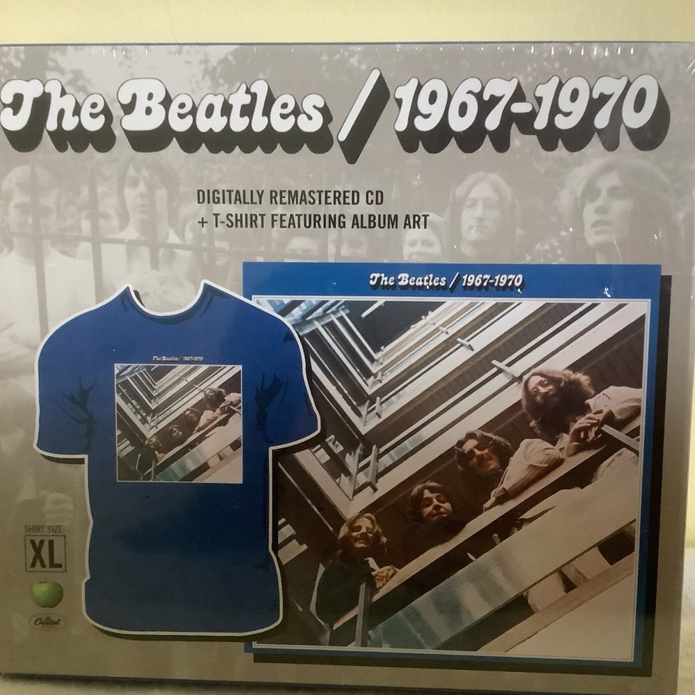 The Beatles/ 1967-1970 2 Digitally Remastered CD/T Shirt Box Set
Brand New! XL